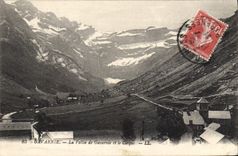 CPA Gavarnie La Vallee de Gavarnie et le Cirque 