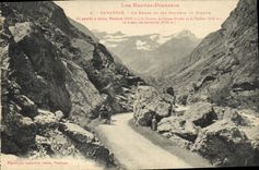 CPA La Hautes Pyrenees Gavarnie Le Chaos et les Sommets du Cirque 