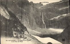CPA Les Pyrenees Gavarnie Vue generale du Cirque et du Pont de Neige 