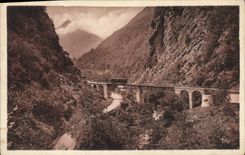 CPA Les Pyrenees Route de Cauterets a Pierrefitte Le Pont de Meyaba 