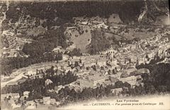 CPA Les Pyrenees Cauterets Vue generale prise de Cambasque 