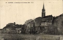 CPA Lourdes La Basilique et le Chateau Fort 