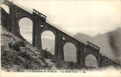 CPA Lourdes Le Funiculaire du Pic du Jer Le Grand Viaduc 