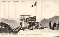 CPA Lourdes Sommet du Pic du Jer L'Observatoire et la Chaine des Pyrenees 