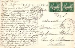 CPA Les Pyrenees Lourdes La Basilique vue de Cote 