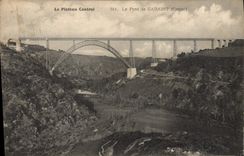 CPA Le Plateau Central Le Pont de Garabit Cantal 