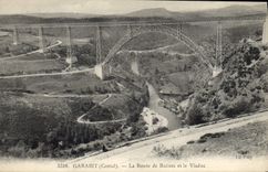 CPA Garabit Cantal La Route de Ruines et le Viaduc 