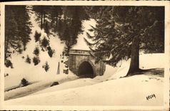 CPA Le Lioran Le Tunnel de la route 