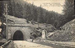 CPA L'Auvergne Pittoresque Cantal Le Lioran Le Tunnel de la Route 