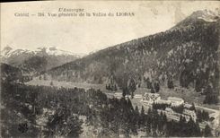 CPA L'Auvergne Cantal Vue generale de la Vallee du Lioran 