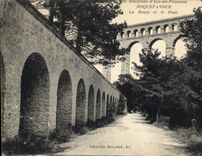CPA Environs d'Aix en Provence Roquefavour La Route et le Pont 