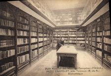 CPA Petit Noviciat des Missions Francaises d'Orient Petit Castelet pres Tarascon B du R Bibliotheque