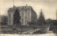 CPA Bourges Le Nouvel Hotel de Ville 