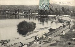 CPA Vichy Vue sur l'Allier Lavandieres Peche Pecheur