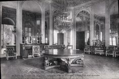 CPA Versailles Grand Trianon Salon des Glaces et Table du Conseil des Ministres 