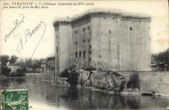CPA Tarascon le Chateau construit au XV siecle par Louis II pere du Roi Rene 