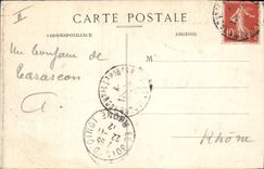 CPA Vue Generale de Tarascon le Chateau du Roi Rene le Clocher de Ste Marthe et Pont suspendu sur le