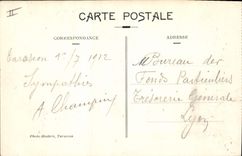 CPA Tarascon vue generale le Rhone le Pont et Chateau du Roi Rene Bateau