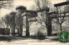 CPA Tarascon le Chateau du Roi Rene situe sur les Bords du Rhone actuellement tient lieu de prison 