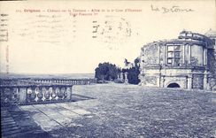 CPA Grignan Chateau sur la Terrasse Allee de la 2e Cour d'honneur Tour Francois Ier 