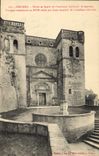 CPA Grignan Parvis et facade de l'ancienne Collegiale St Sauveur Portique reconstruit au XVII siecle
