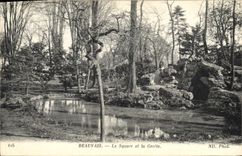 CPA Beauvais le Square et la Grotte 