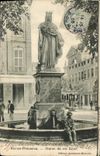CPA Aix en Provence Statue du Roi Rene Tramway