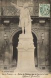 CPA Aix en Provence Statue de Mirabeau dans la Cour de la Mairie 