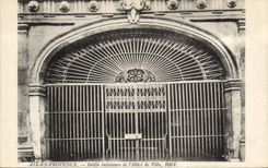 CPA Aix en Provence Grille Interieure de l'Hotel de Ville 