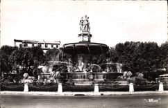 CPA Aix en Provence Fontaine de la Rotonde 