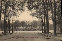 CPA Aix en Provence Sortie du Cours Mirabeau 