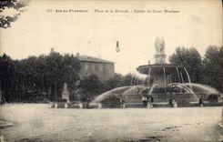 CPA Aix en Provence Place de la Rotonde Entree du Cours Mirabeau 