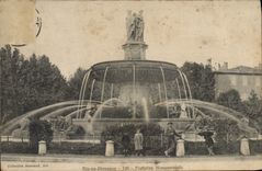 CPA Aix en Provence Fontaine Monumentale 