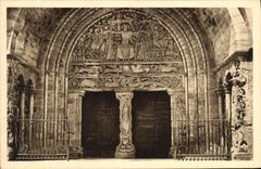 CPA Beaulieu sur Dordogne Correze Portail de l'Eglise Le Tympan 