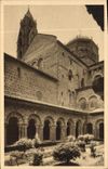 CPA Le Puy Hte Loire Cour et Galerie du Cloitre 