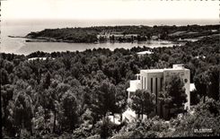 CPM Cap D'Antibes Panorama sur la Plage de la Caroupe 