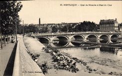 CPA Montlucon Quai de Nicauda et Pont du Cher Lavandieres