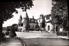 CPA Montlucon Allier Chateau de St Jean 