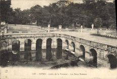 CPA Nimes Jardin de la Fontaine Les Bains Romains 