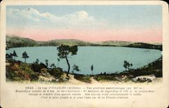 CPA Le Lac d'Issarles Ardeche Vue generale panoramique 