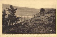 CPA Lac d'Issarles Ardeche Vue sur le Lac et le Rocher du Sphinx 