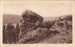 CPA Lac d'Issarles Ardeche Le Sphinx 