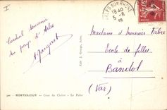 CPA Montmajour Cour du Cloitre le Puits 