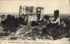 CPA Environs d'Arles Montmajour les Ruines de l'Abbaye 