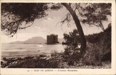 CPA Iles de Lerins l'Ancien Monastere 