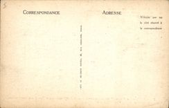 CPA Arles les Arenes les Tours Jurent trans formee en Citadelle au Moyen Age 