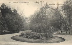 CPA Annecy Le Jardin Public 