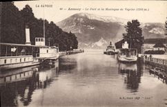 CPA La Savoie Annecy Le Port et la Montagne de Vergier Bateaux