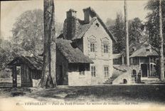 CPA Versailles Parc du Petit Trianon La maison du meunier 
