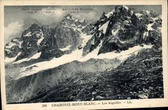 CPA Chamonix Mont Blanc Les Aiguilles 